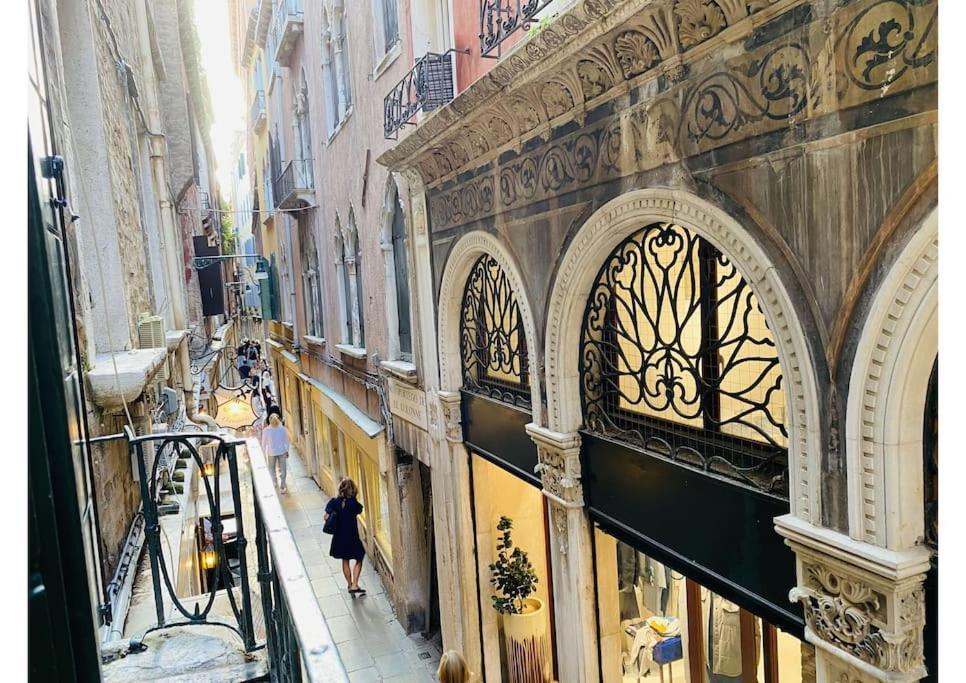 Sweet Time Venice, Luxury San Marco Frezzaria Apt! Екстер'єр фото