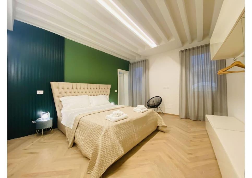 Sweet Time Venice, Luxury San Marco Frezzaria Apt! Екстер'єр фото