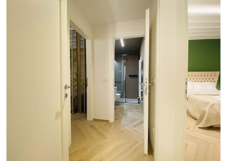Sweet Time Venice, Luxury San Marco Frezzaria Apt! Екстер'єр фото