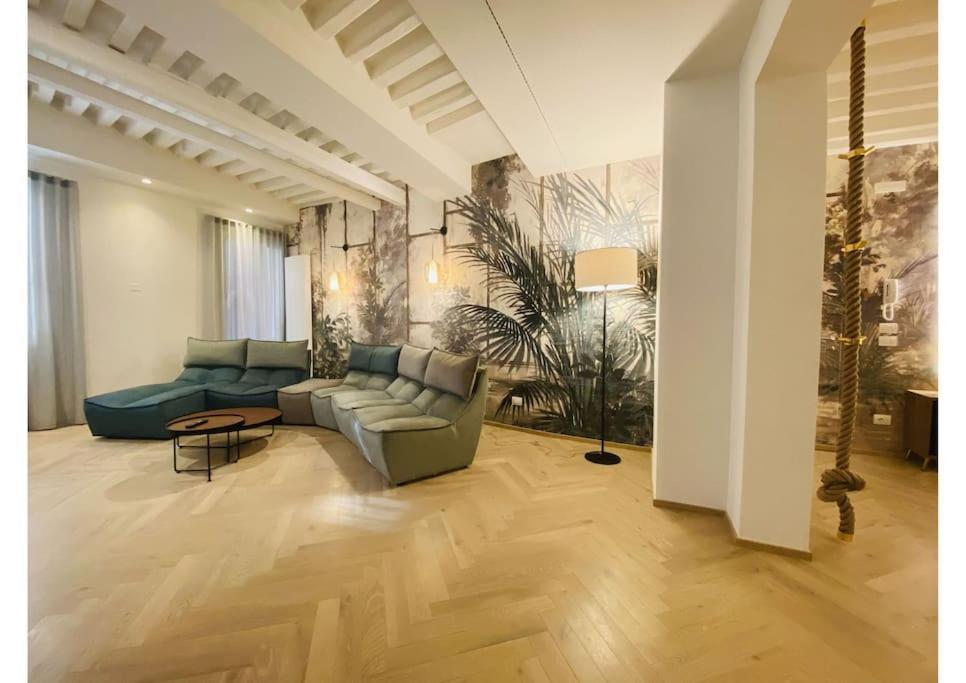 Sweet Time Venice, Luxury San Marco Frezzaria Apt! Екстер'єр фото