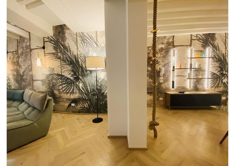 Sweet Time Venice, Luxury San Marco Frezzaria Apt! Екстер'єр фото