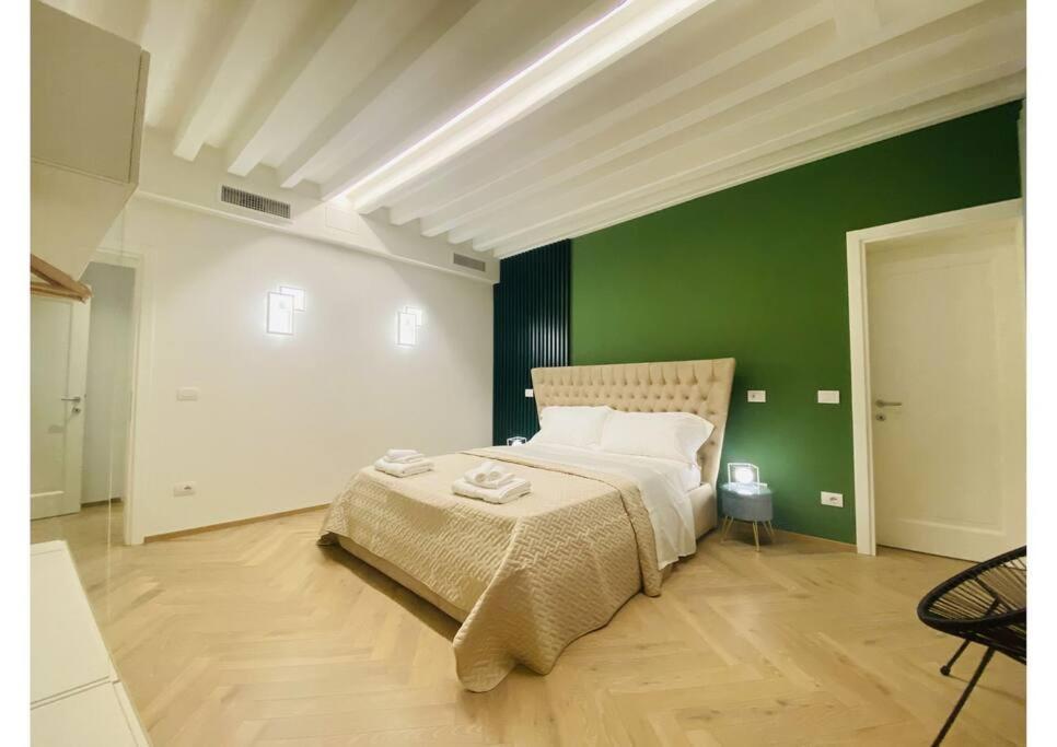 Sweet Time Venice, Luxury San Marco Frezzaria Apt! Екстер'єр фото